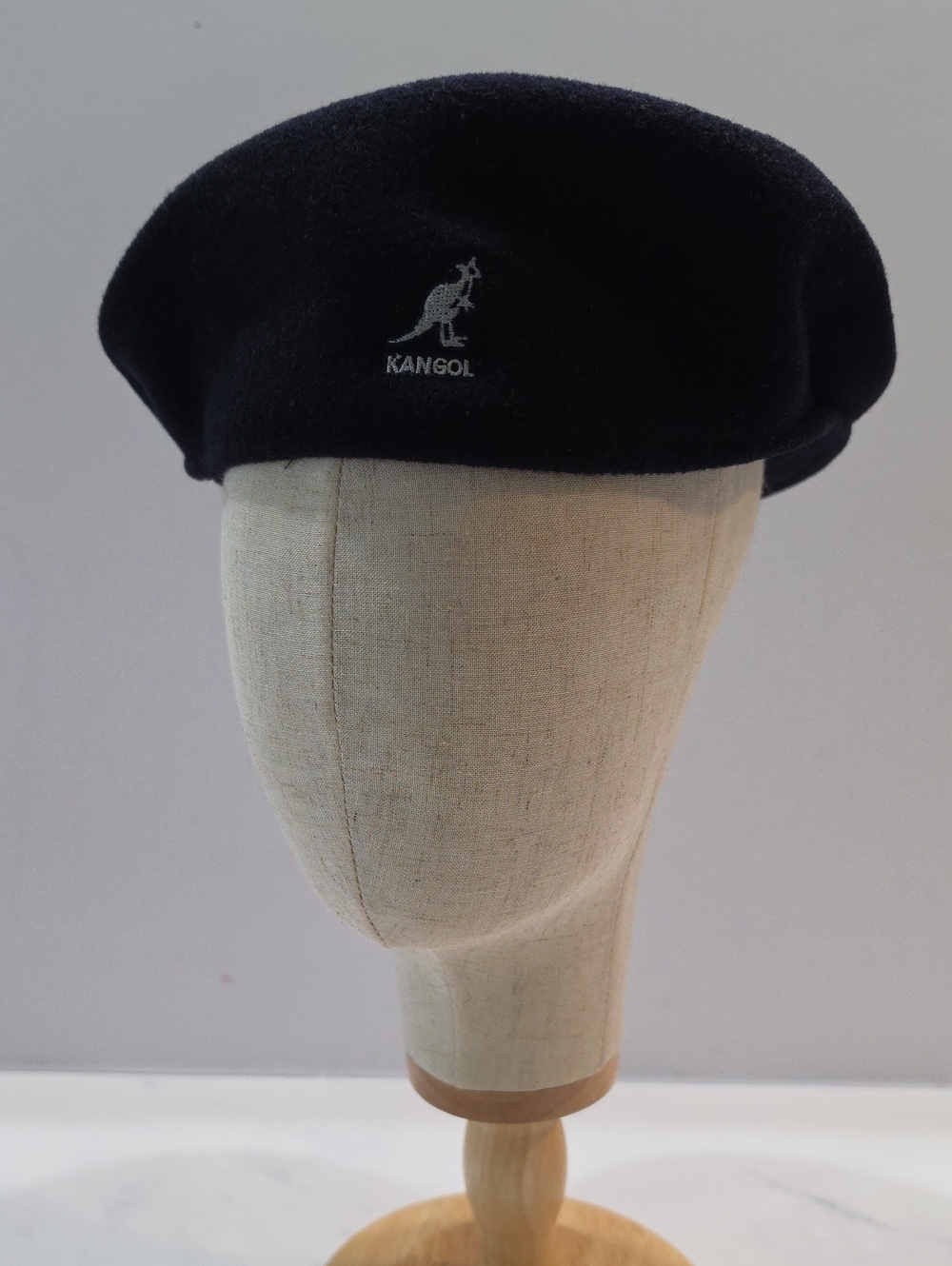 Kangol Men's Black Wool Beret